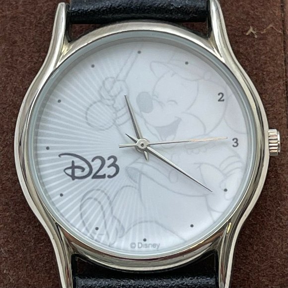 Disney D23 Member Exclusive Marching Mickey Mouse Women Quartz Watch main image 4